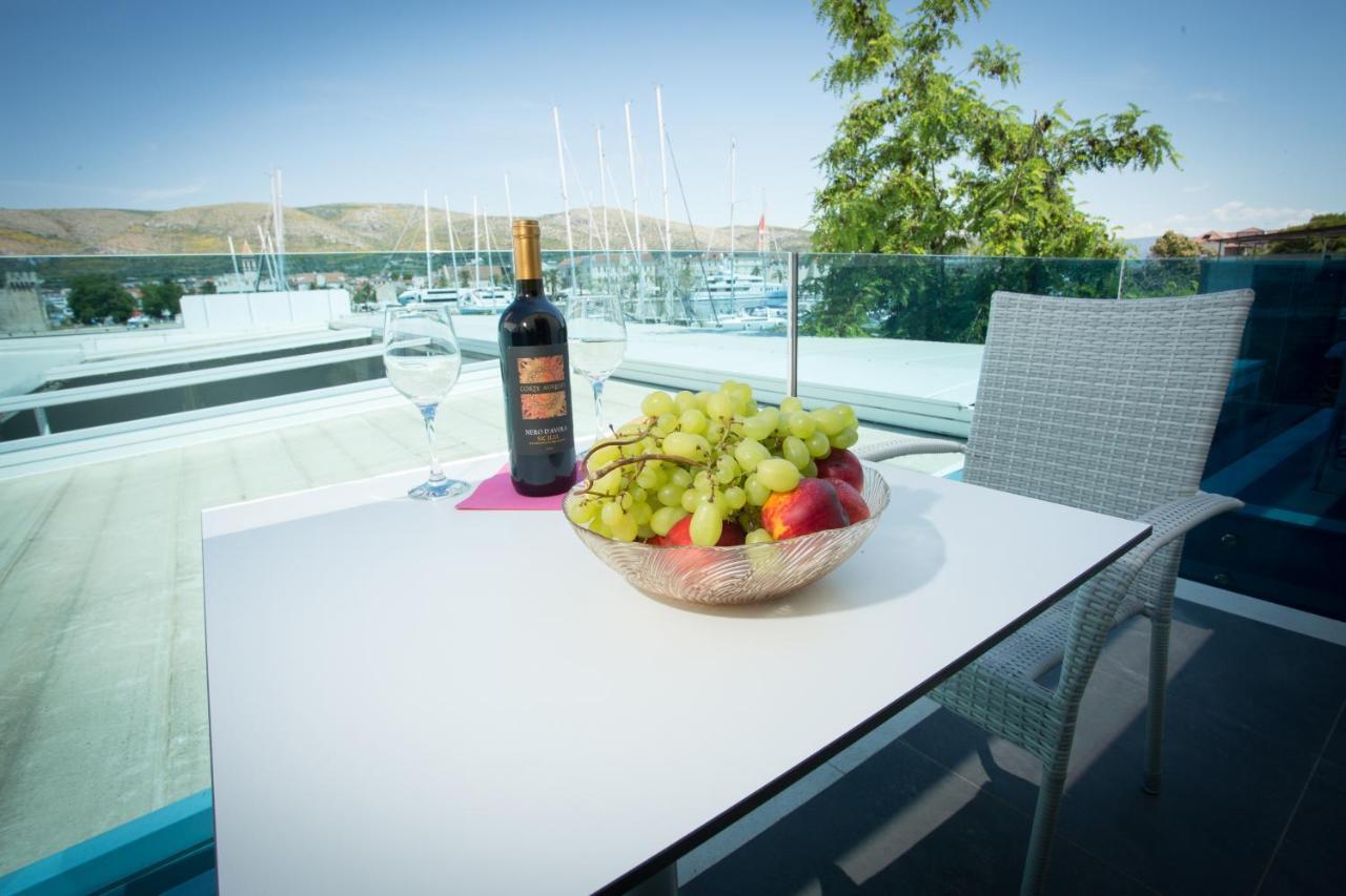 Azzurro Luxury Rooms Trogir Buitenkant foto
