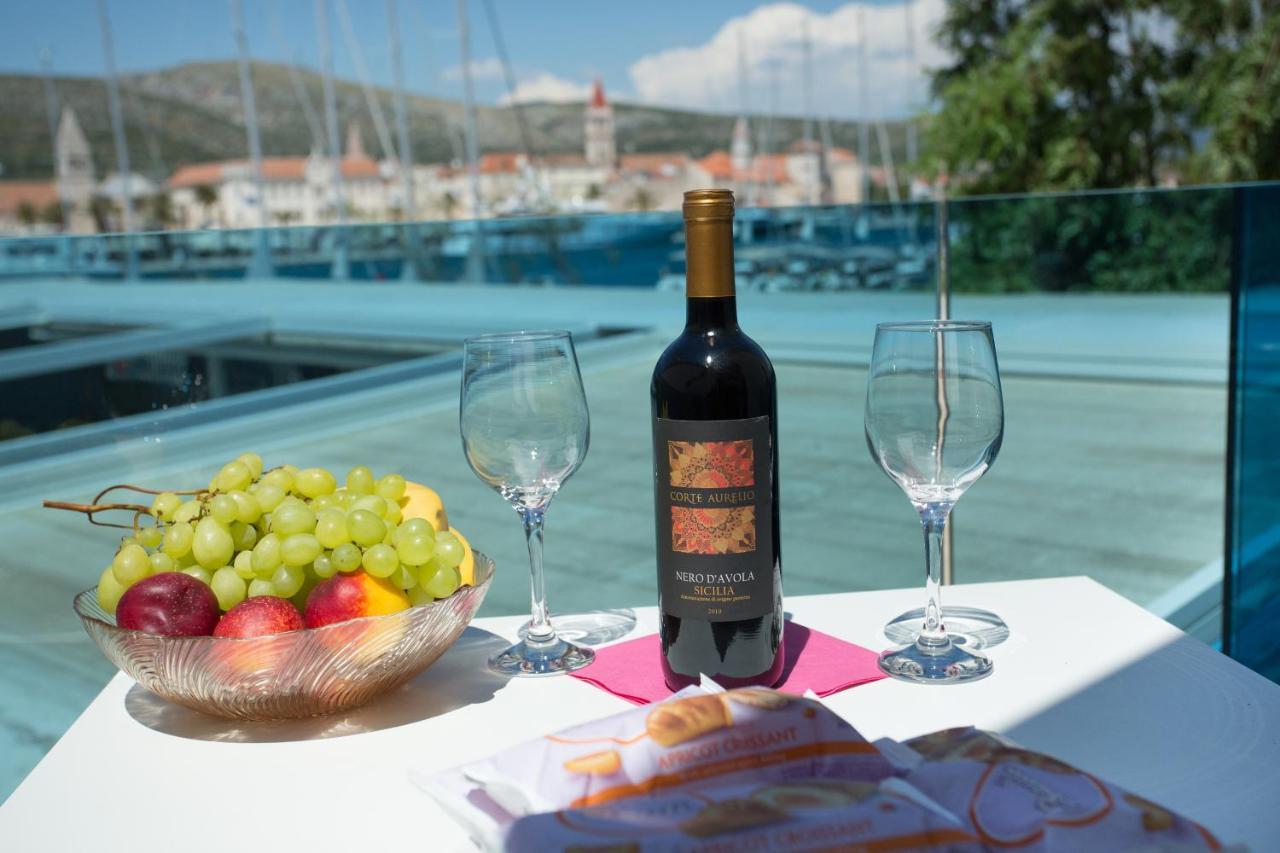 Azzurro Luxury Rooms Trogir Buitenkant foto